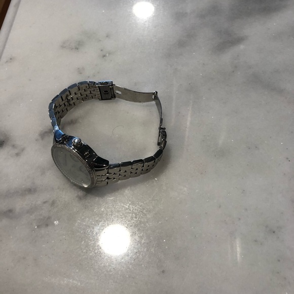 Michael Kors Women’s Watch, Style: 5020 - Picture 2 of 12